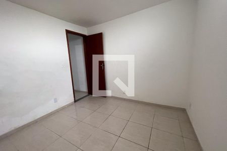 Quarto de casa para alugar com 1 quarto, 35m² em Parque Fluminense, Duque de Caxias