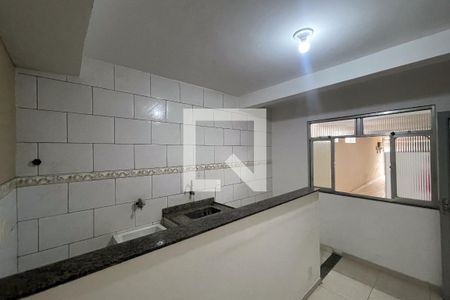 Sala de casa para alugar com 1 quarto, 35m² em Parque Fluminense, Duque de Caxias