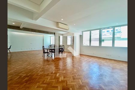 Studio de kitnet/studio à venda com 1 quarto, 135m² em Copacabana, Rio de Janeiro