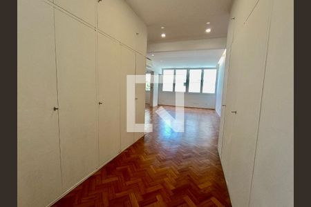 Studio de kitnet/studio à venda com 1 quarto, 135m² em Copacabana, Rio de Janeiro