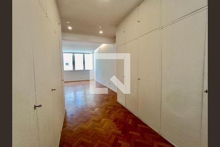 Studio de kitnet/studio à venda com 1 quarto, 135m² em Copacabana, Rio de Janeiro