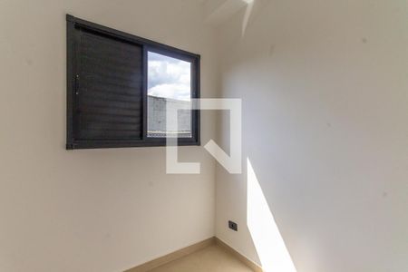 Quarto 2 de apartamento para alugar com 2 quartos, 44m² em Vila Fernandes, São Paulo