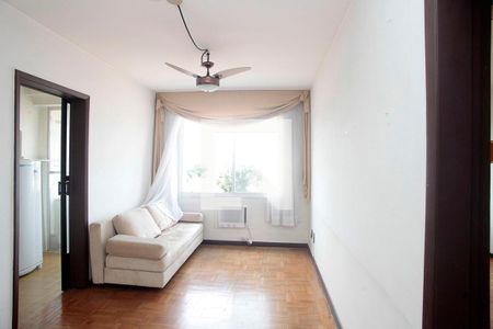 Sala de apartamento à venda com 1 quarto, 45m² em Navegantes, Porto Alegre