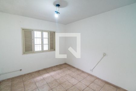 Quarto 1 de casa para alugar com 2 quartos, 150m² em Conjunto Residencial Jardim Canaa, São Paulo