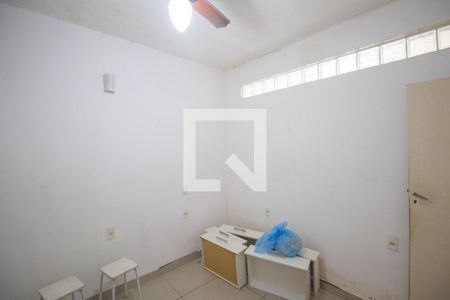 Quarto 1 de casa para alugar com 3 quartos, 60m² em Galo Branco, São Gonçalo