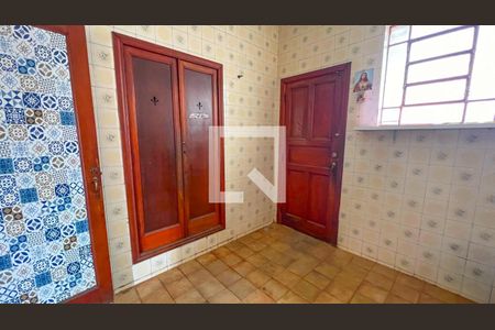 Cozinha de casa à venda com 3 quartos, 380m² em Santa Efigênia, Belo Horizonte