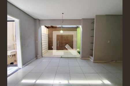 Sala de casa à venda com 3 quartos, 150m² em Alto Caiçaras, Belo Horizonte