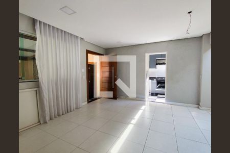 Sala de casa à venda com 3 quartos, 150m² em Alto Caiçaras, Belo Horizonte