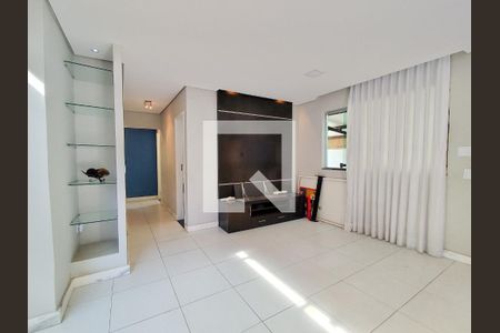 Sala de casa à venda com 3 quartos, 150m² em Alto Caiçaras, Belo Horizonte