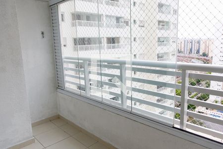 Sacada de apartamento à venda com 2 quartos, 66m² em Centro, Osasco