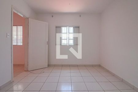 Quarto de casa para alugar com 1 quarto, 50m² em Jardim Bonfiglioli, São Paulo