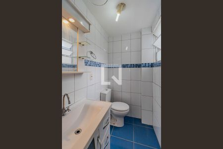 Banheiro de apartamento para alugar com 1 quarto, 43m² em Cidade Baixa, Porto Alegre