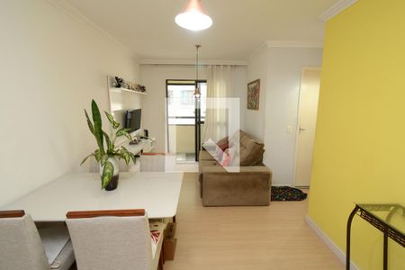 Sala de apartamento à venda com 2 quartos, 56m² em Jardim das Flores, São Paulo