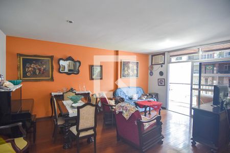 Sala de apartamento para alugar com 4 quartos, 110m² em Ingá, Niterói