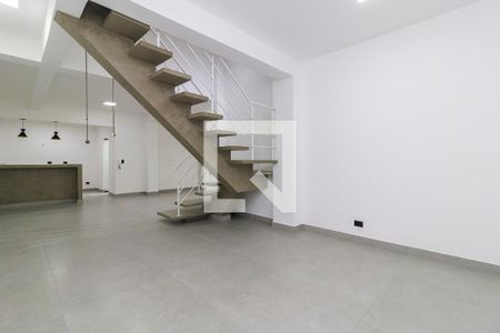 Sala de casa à venda com 4 quartos, 260m² em Jardim Aeroporto, São Paulo