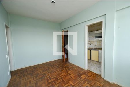 Sala de apartamento à venda com 2 quartos, 70m² em Paraíso, Belo Horizonte