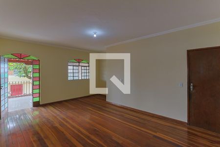 Sala de casa para alugar com 3 quartos, 170m² em Jardim Laguna, Contagem