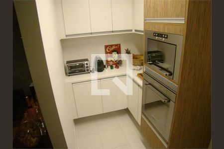 Apartamento à venda com 2 quartos, 108m² em Vila Alexandria, São Paulo