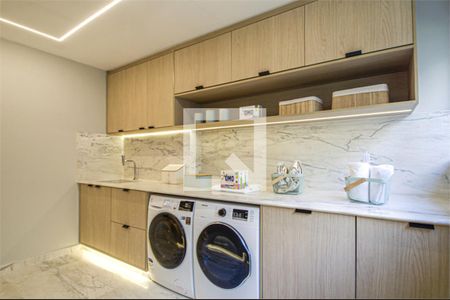 Apartamento à venda com 3 quartos, 144m² em Vila Firmiano Pinto, São Paulo