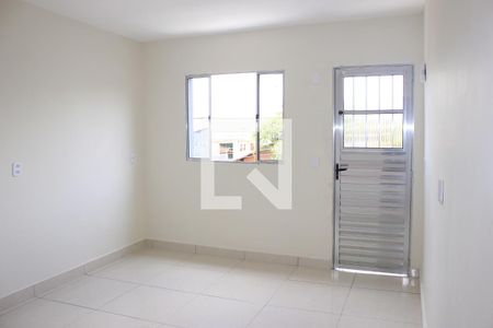 Sala de casa para alugar com 2 quartos, 60m² em Jardim Dourado, Guarulhos