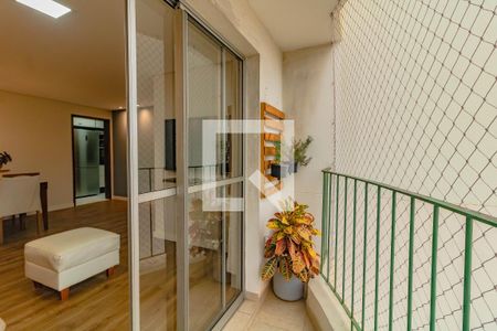 Sacada/Sala de apartamento à venda com 2 quartos, 65m² em Vila Guarani (zona Sul), São Paulo