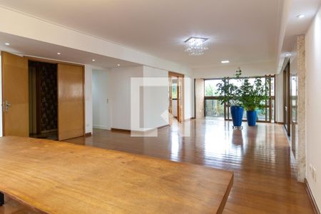 Sala de apartamento à venda com 5 quartos, 240m² em Perdizes, São Paulo