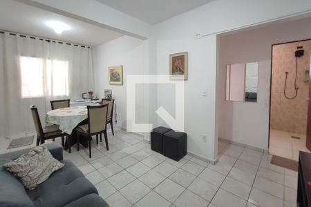 Sala de apartamento para alugar com 2 quartos, 80m² em Vila Marieta, Campinas