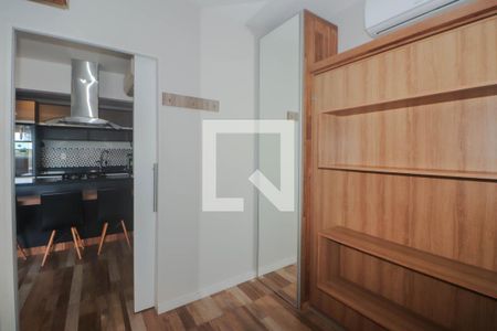 Quarto 1 de apartamento para alugar com 3 quartos, 77m² em São Sebastião, Porto Alegre