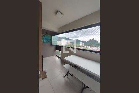 Apartamento para alugar com 2 quartos, 67m² em Jacarepaguá, Rio de Janeiro