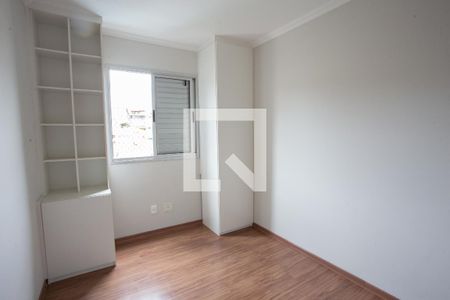 QUARTO 1 de apartamento para alugar com 2 quartos, 47m² em Vila Roque, São Paulo