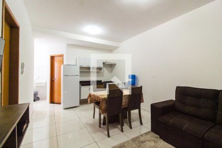 Sala/Cozinha de apartamento para alugar com 2 quartos, 37m² em São Miguel Paulista, São Paulo