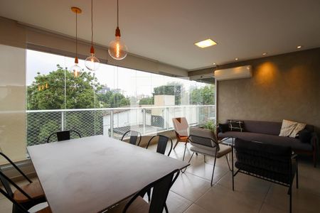 Varanda de apartamento para alugar com 3 quartos, 121m² em Pinheiros, São Paulo