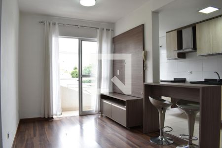 Sala de apartamento para alugar com 2 quartos, 56m² em Capão Raso, Curitiba