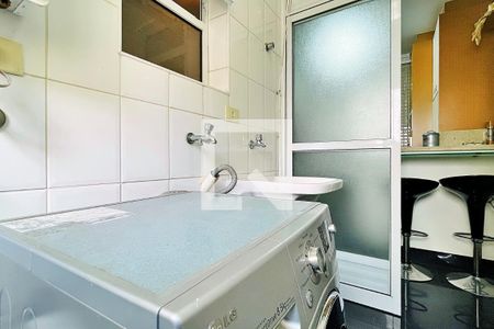 Apartamento à venda com 91m², 3 quartos e 2 vagas Apartamento à venda com 91m², 3 quartos e 2 vagasCozinha e Área de Serviço