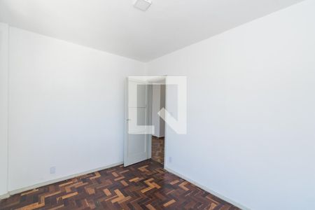 Quarto 1 de apartamento para alugar com 2 quartos, 61m² em Olaria, Rio de Janeiro