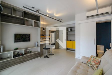 Sala de apartamento para alugar com 1 quarto, 70m² em Pinheiros, São Paulo