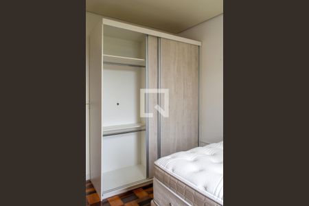 Quarto 1 de apartamento à venda com 1 quarto, 75m² em Santana, Porto Alegre