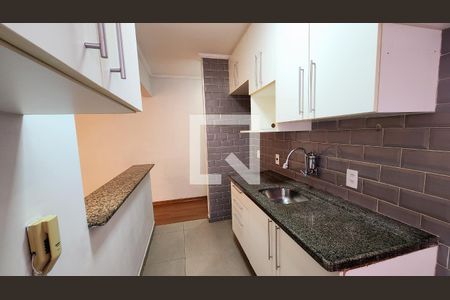 Cozinha e Área de Serviço de apartamento para alugar com 2 quartos, 55m² em Parque Residencial Jundiaí, Jundiaí