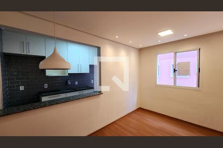 Sala de apartamento para alugar com 2 quartos, 55m² em Parque Residencial Jundiaí, Jundiaí