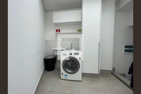 Lavanderia de kitnet/studio para alugar com 1 quarto, 25m² em Vila Pirajussara, São Paulo