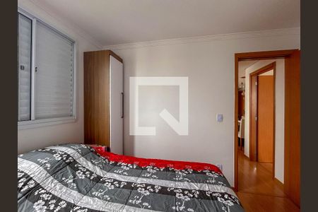 Quarto 2 de apartamento para alugar com 2 quartos, 44m² em Jardim Iris, São Paulo