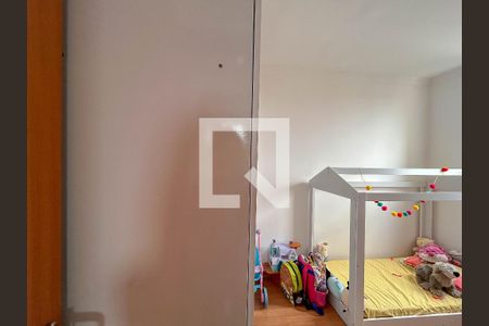 Quarto 1 de apartamento para alugar com 2 quartos, 44m² em Jardim Iris, São Paulo