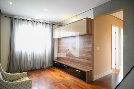 Sala de apartamento para alugar com 3 quartos, 131m² em Jardim Celeste, São Paulo