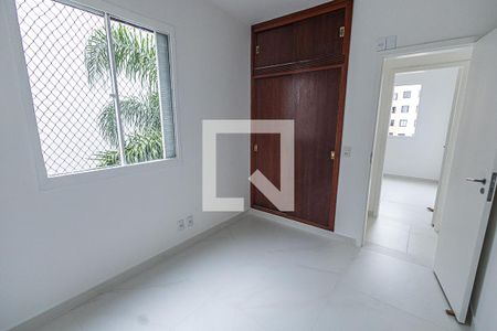 Quarto 1 de apartamento à venda com 3 quartos, 60m² em Santa Amelia, Belo Horizonte