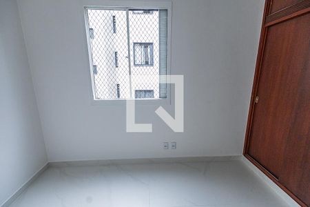 Quarto 1 de apartamento à venda com 3 quartos, 60m² em Santa Amelia, Belo Horizonte