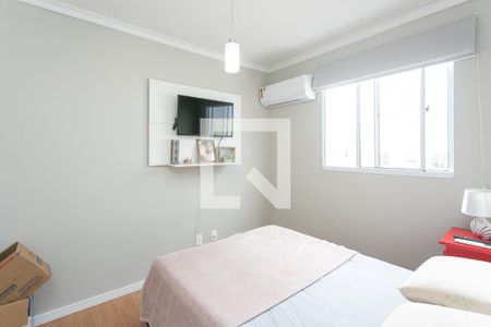 Quarto 1 de apartamento para alugar com 2 quartos, 40m² em Morro Santana, Porto Alegre