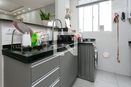 Cozinha de apartamento para alugar com 2 quartos, 40m² em Morro Santana, Porto Alegre