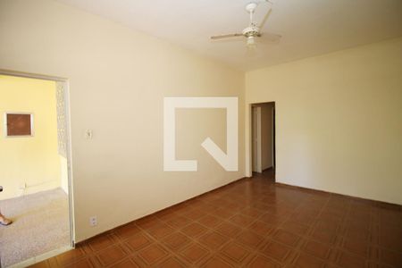 Sala de casa para alugar com 3 quartos, 90m² em Cordovil, Rio de Janeiro