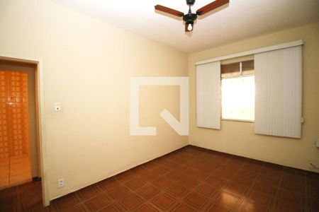 Quarto 1 de casa para alugar com 3 quartos, 90m² em Cordovil, Rio de Janeiro