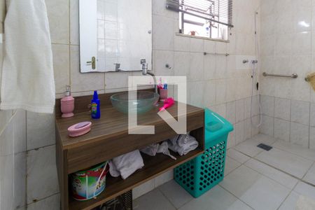 Casa à venda com 500m², 7 quartos e 7 vagas Casa à venda com 500m², 7 quartos e 7 vagasCasa Principal - Banheiro da Suite 1